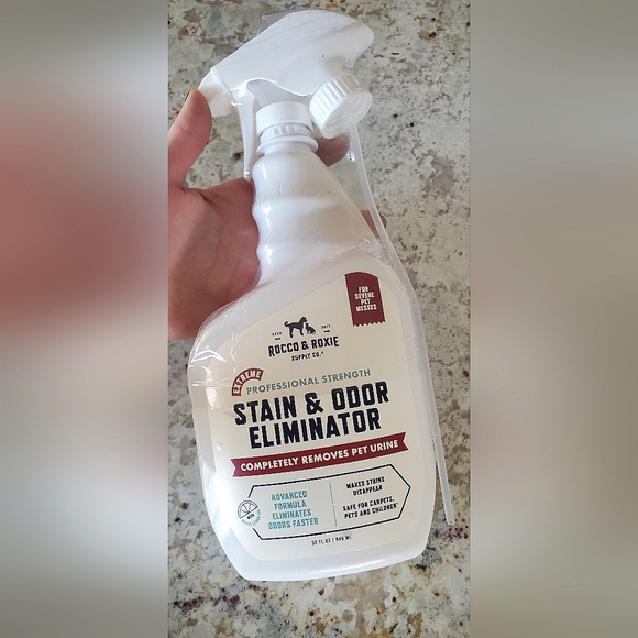 Rocco & Roxie Stain & Odor Eliminator Spray - Picture 1 of 5